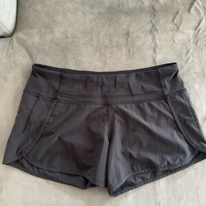 Lululemon Hotty Hot Short High-Rise Size 8